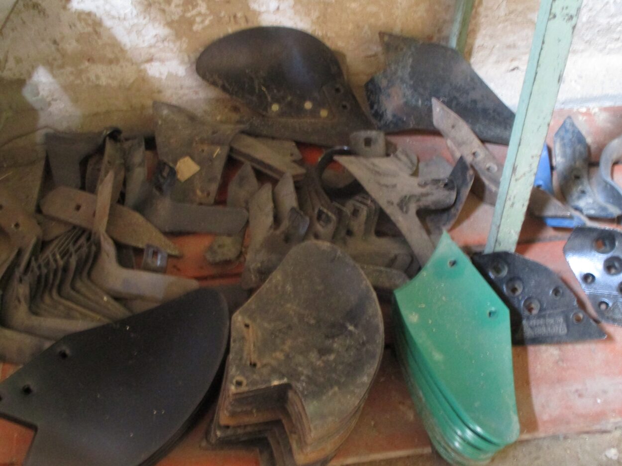 Muelles y vertederas de arado milacroso (2)